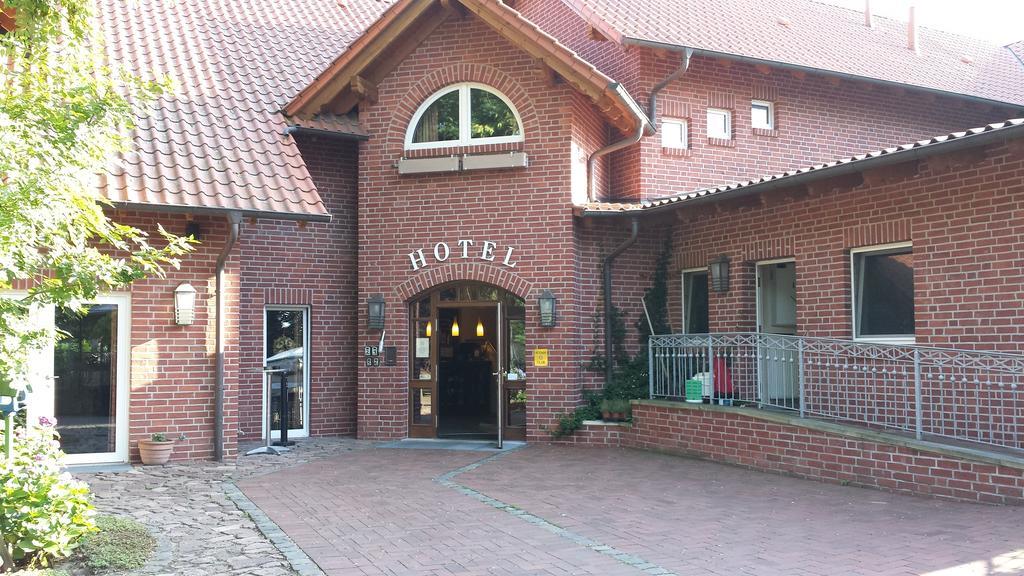 Hotel Restaurant Am Pfauenhof Quakenbrück Buitenkant foto