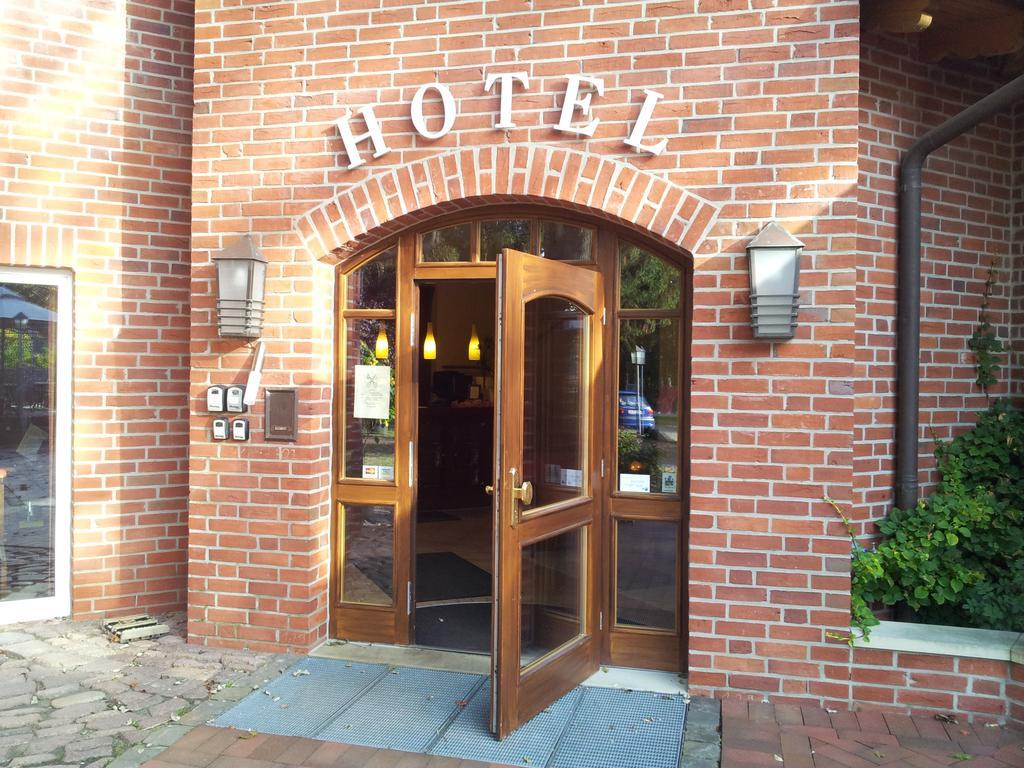 Hotel Restaurant Am Pfauenhof Quakenbrück Buitenkant foto